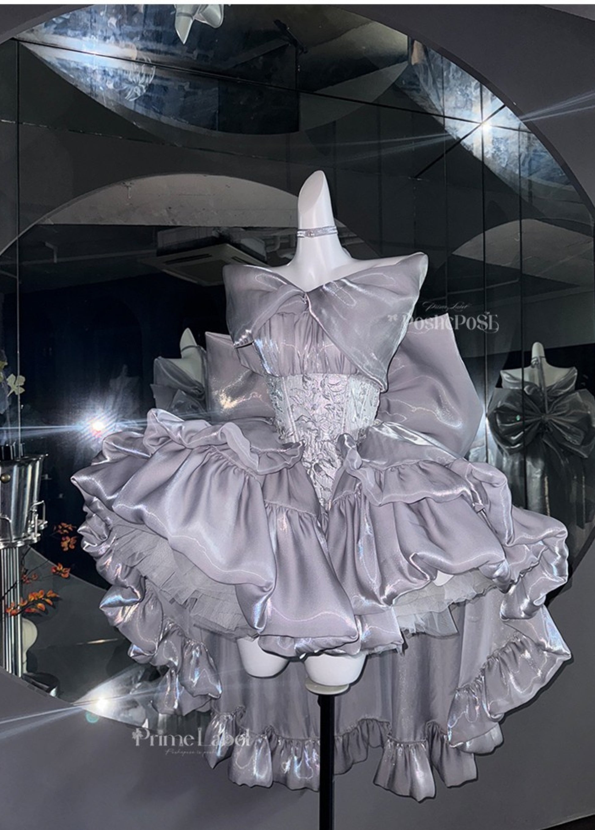 High-fashion silver lolita dress with dramatic skirt design