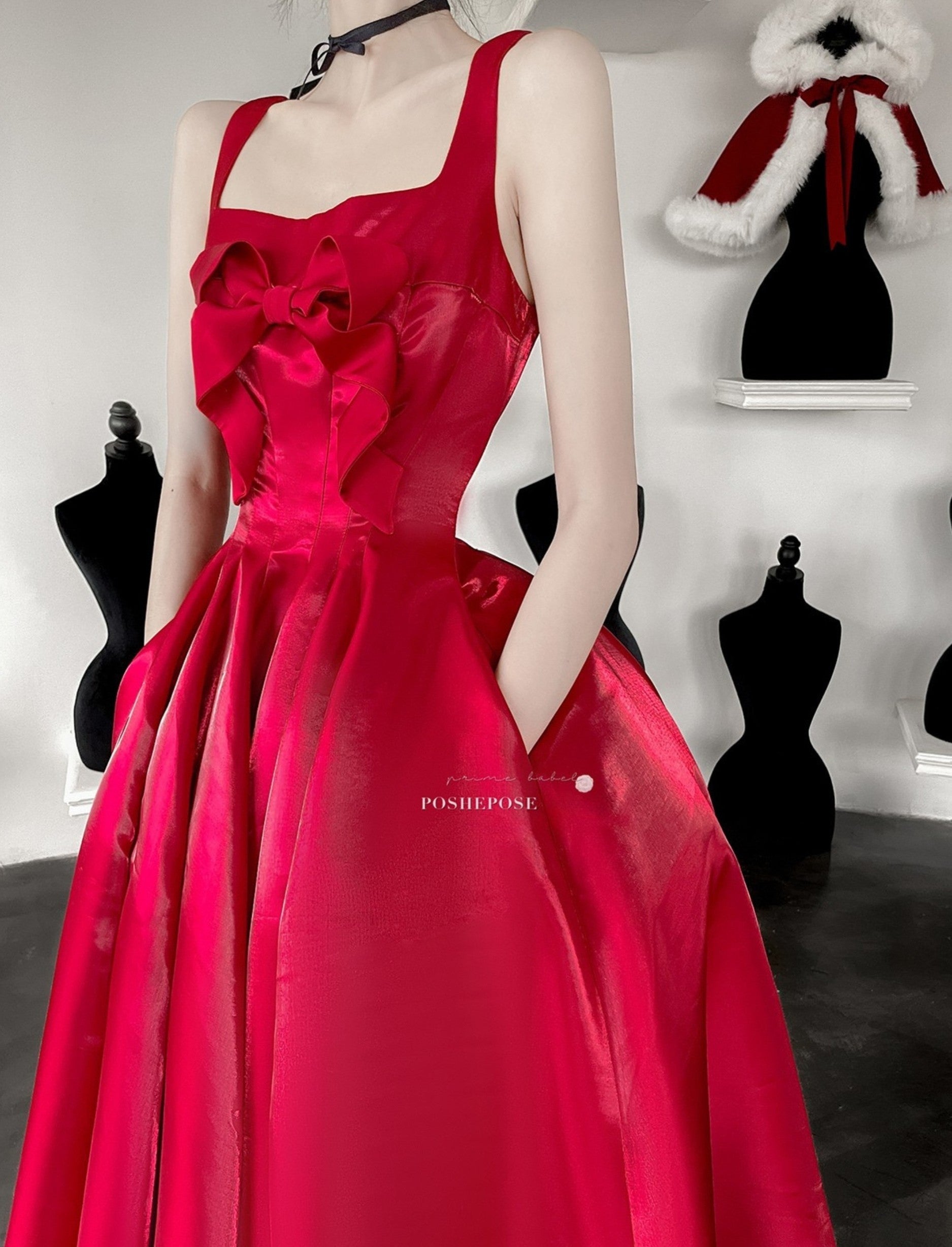 Luxury couture gown ideal for galas and Christmas parties